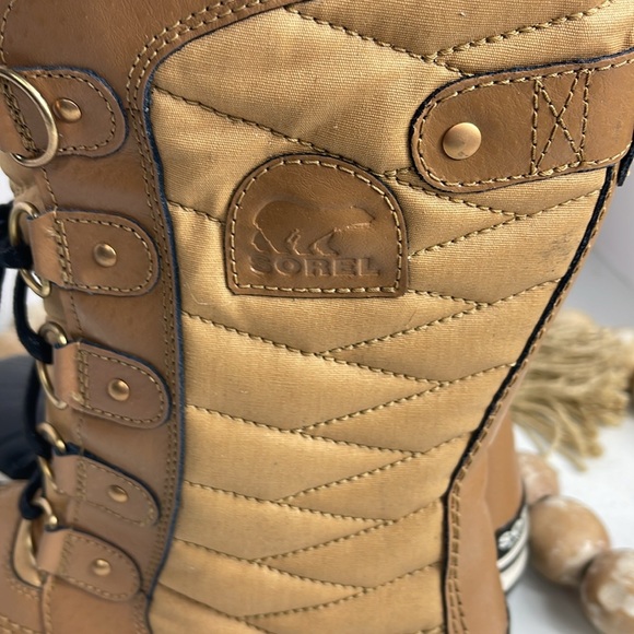 SOREL Tofino II - Women's Waterproof Insulated Winter Boot with Faux Fur Collar - Picture 8 of 14